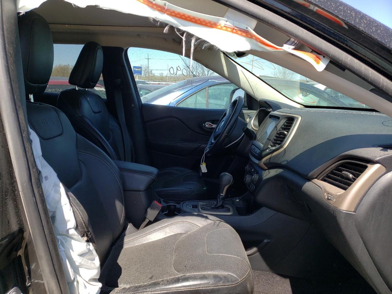 Photo 5 from auction – 2015 JEEP CHEROKEE L with VIN 1C4PJMDS2FW651814