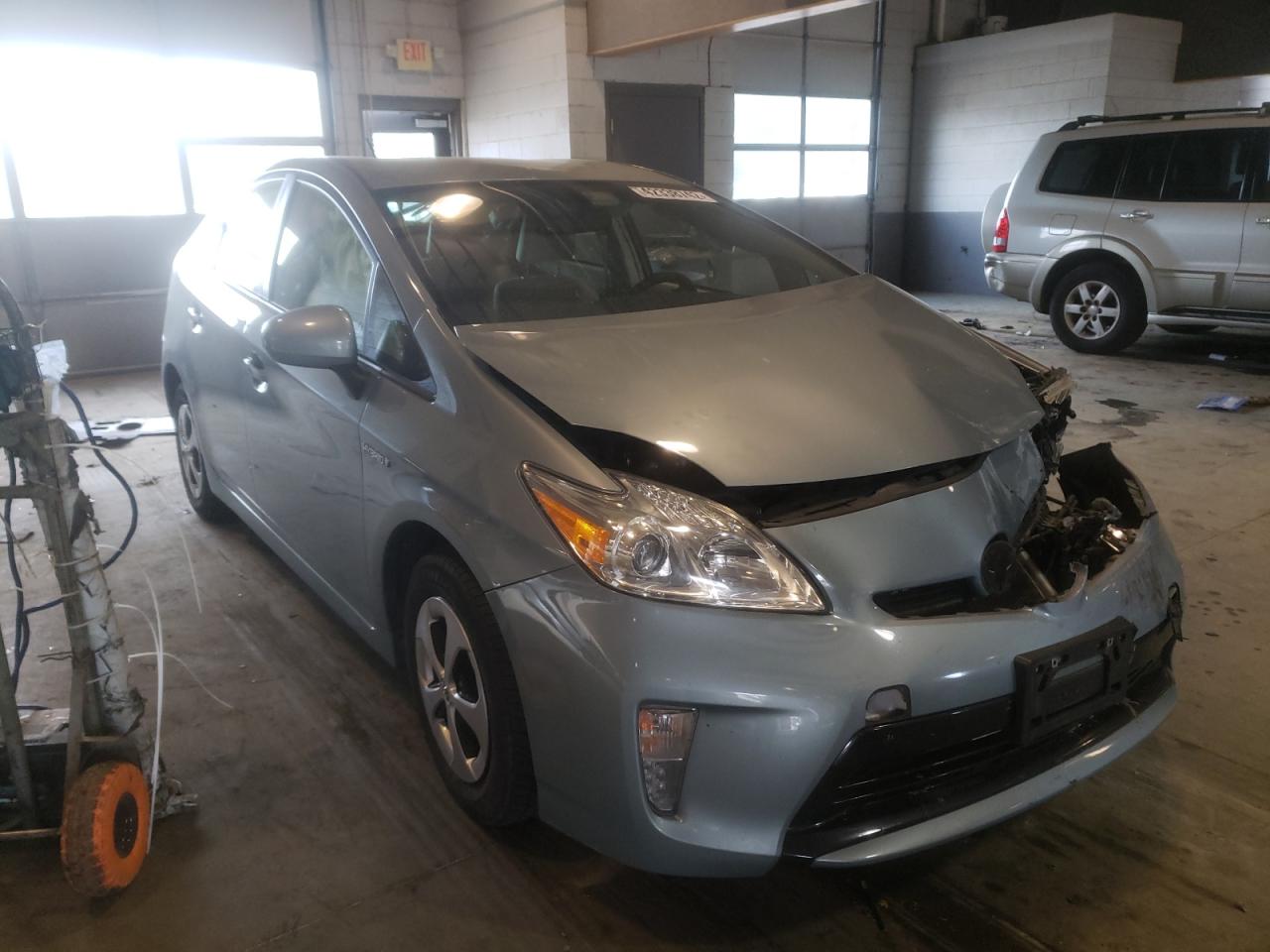 TOYOTA PRIUS 2015 with VIN JTDKN3DUXF1872391 - Photo from auction