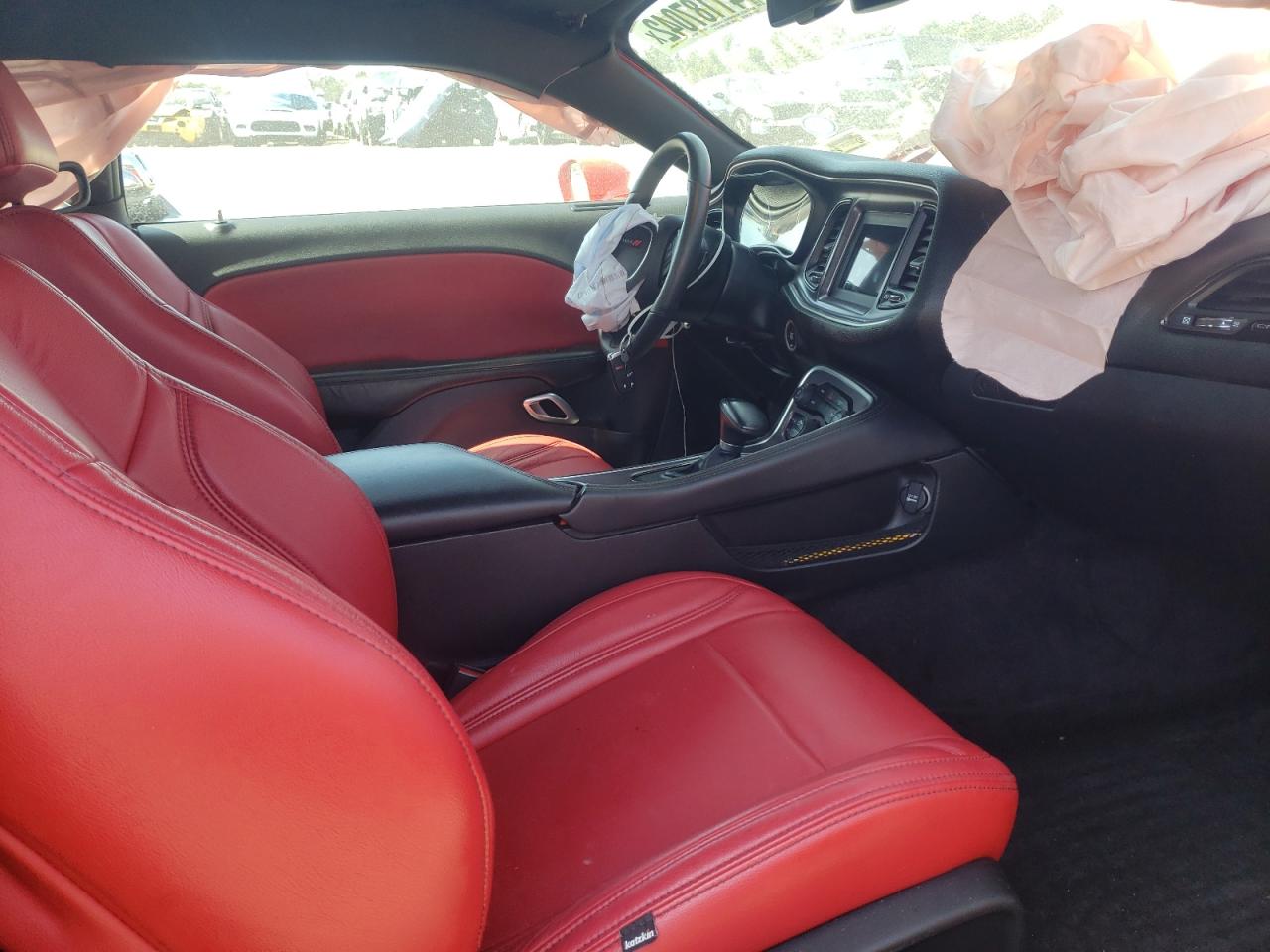 Photo 5 from auction – 2018 DODGE CHALLENGER with VIN 2C3CDZBT1JH208953