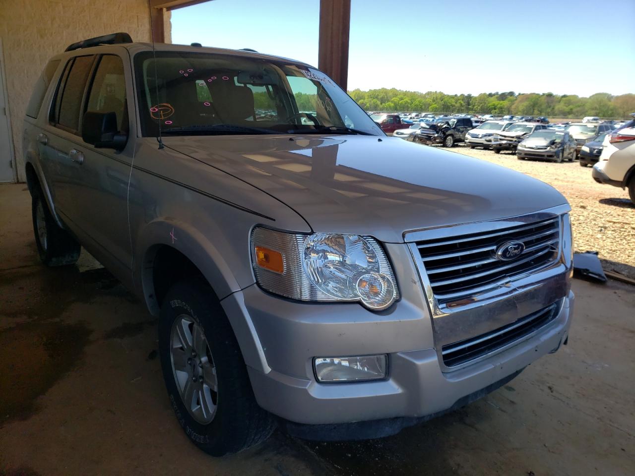 FORD EXPLORER X 2009 with VIN 1FMEU63E39UA43611 - Photo from auction