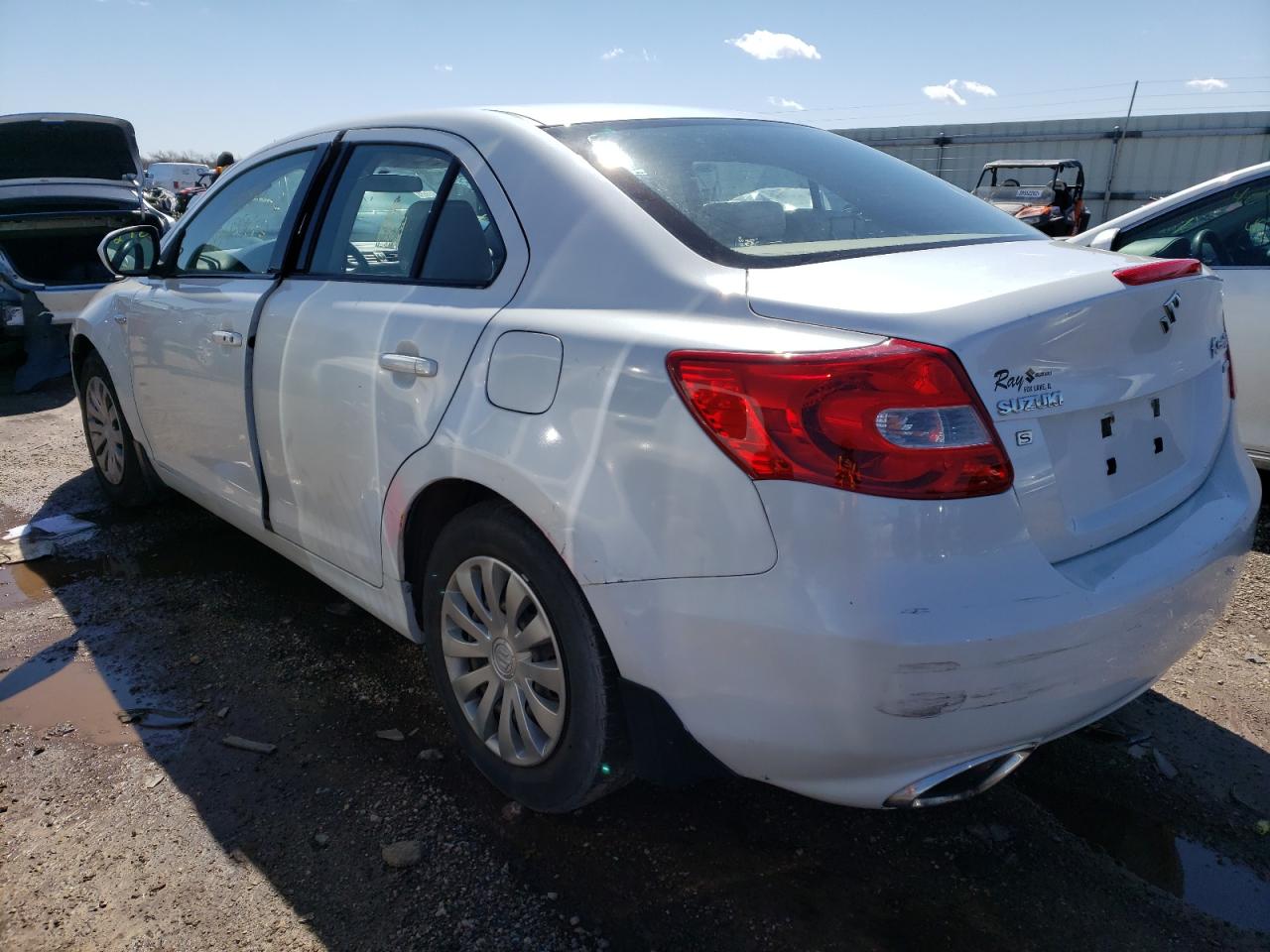 Photo 3 from auction – 2012 SUZUKI KIZASHI S with VIN JS2RF9A14C6100529