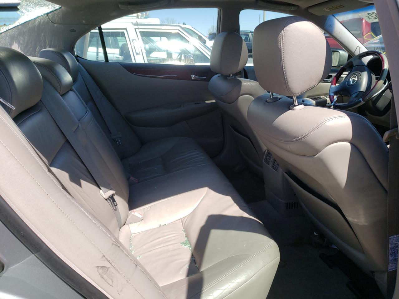 Photo 6 from auction – 2003 LEXUS ES 300 with VIN JTHBF30G630101391