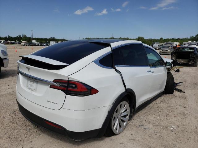 Photo 4 from auction – 2020 TESLA MODEL X with VIN 5YJXCAE29LF233449