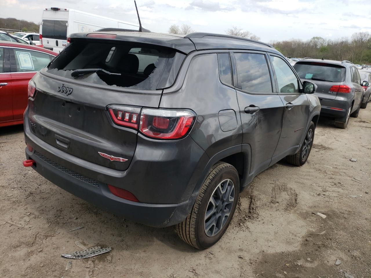 Photo 4 from auction – 2019 JEEP COMPASS TR with VIN 3C4NJDDB0KT739865