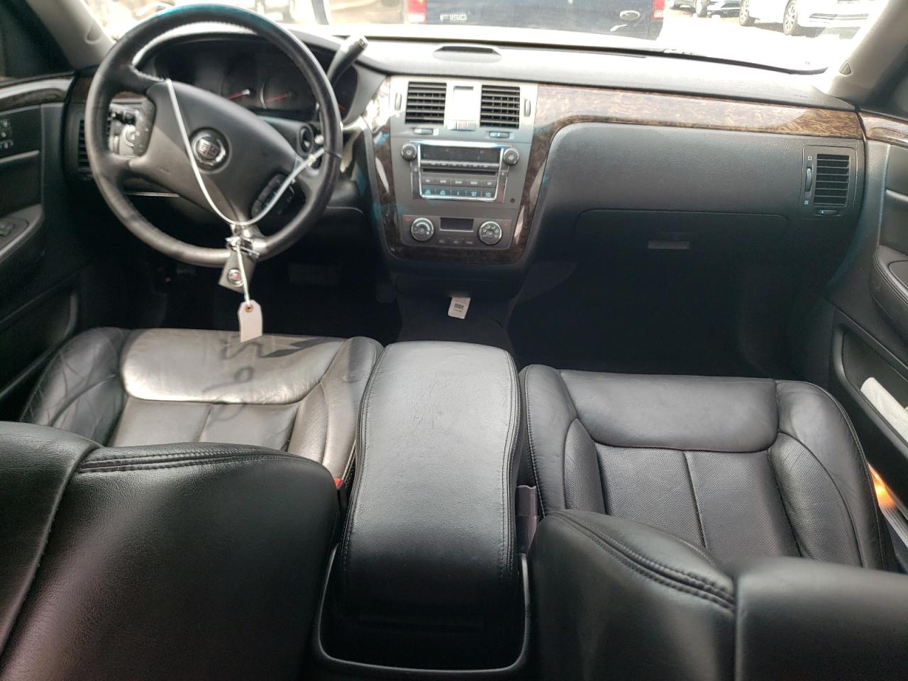 Photo 9 from auction – 2008 CADILLAC DTS with VIN 1G6KD57Y88U157482