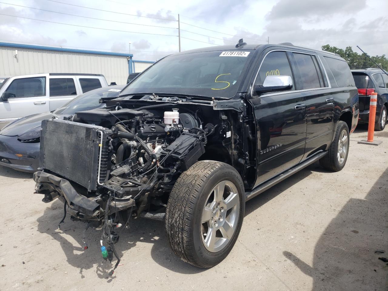 Photo 2 from auction – 2019 CHEVROLET SUBURBAN C with VIN 1GNSCJKC2KR107277