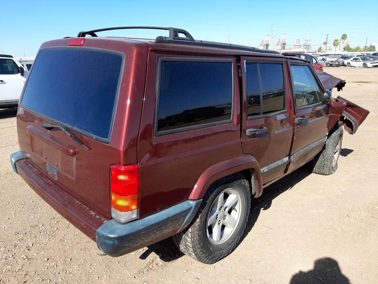 Photo 4 from auction – 2001 JEEP CHEROKEE S with VIN 1J4FF48S01L614353