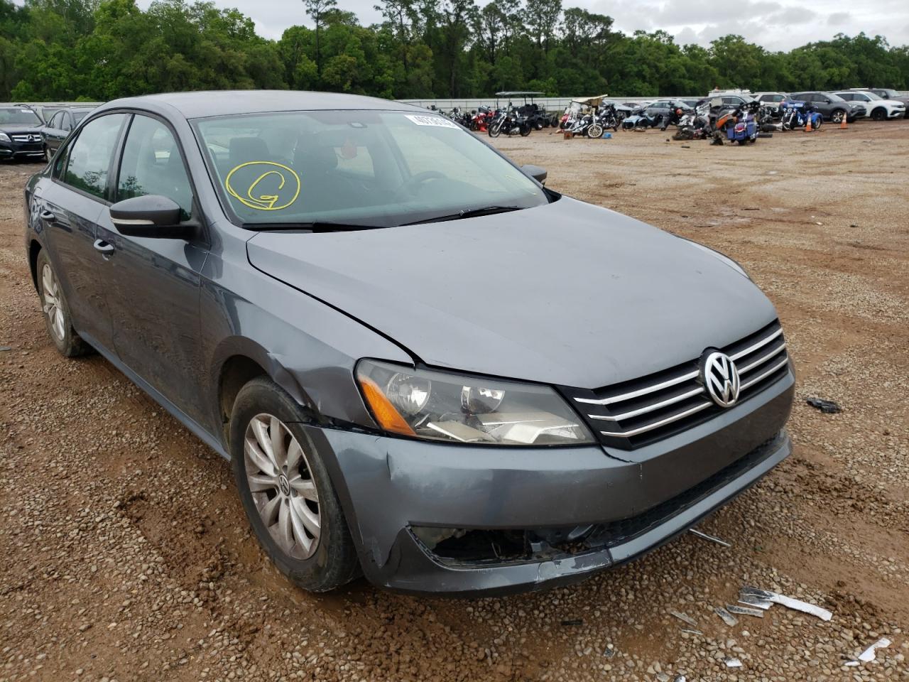Photo 9 from auction – 2013 VOLKSWAGEN PASSAT S with VIN 1VWAP7A38DC082983