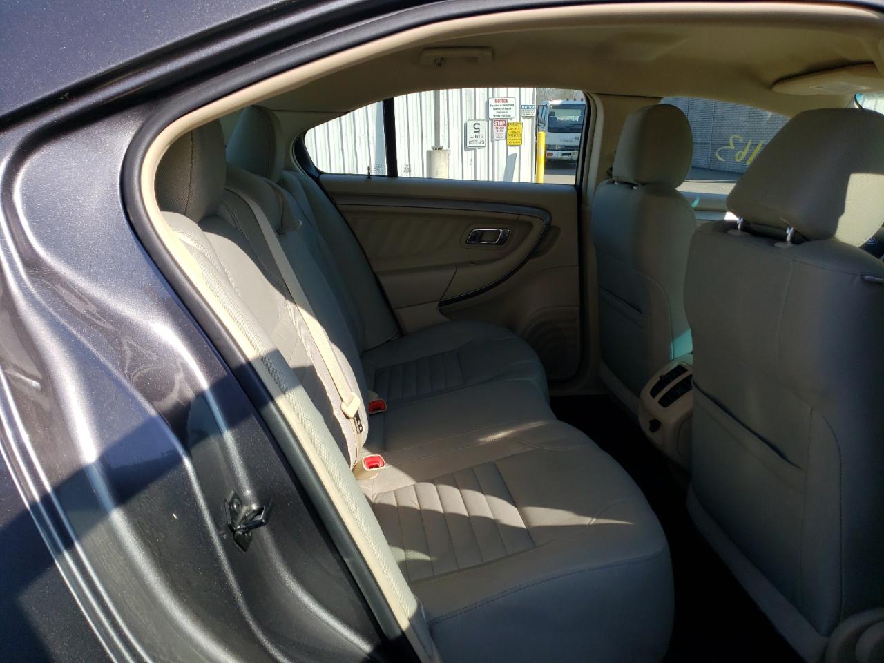 Photo 6 from auction – 2013 FORD TAURUS SE with VIN 1FAHP2D84DG108263