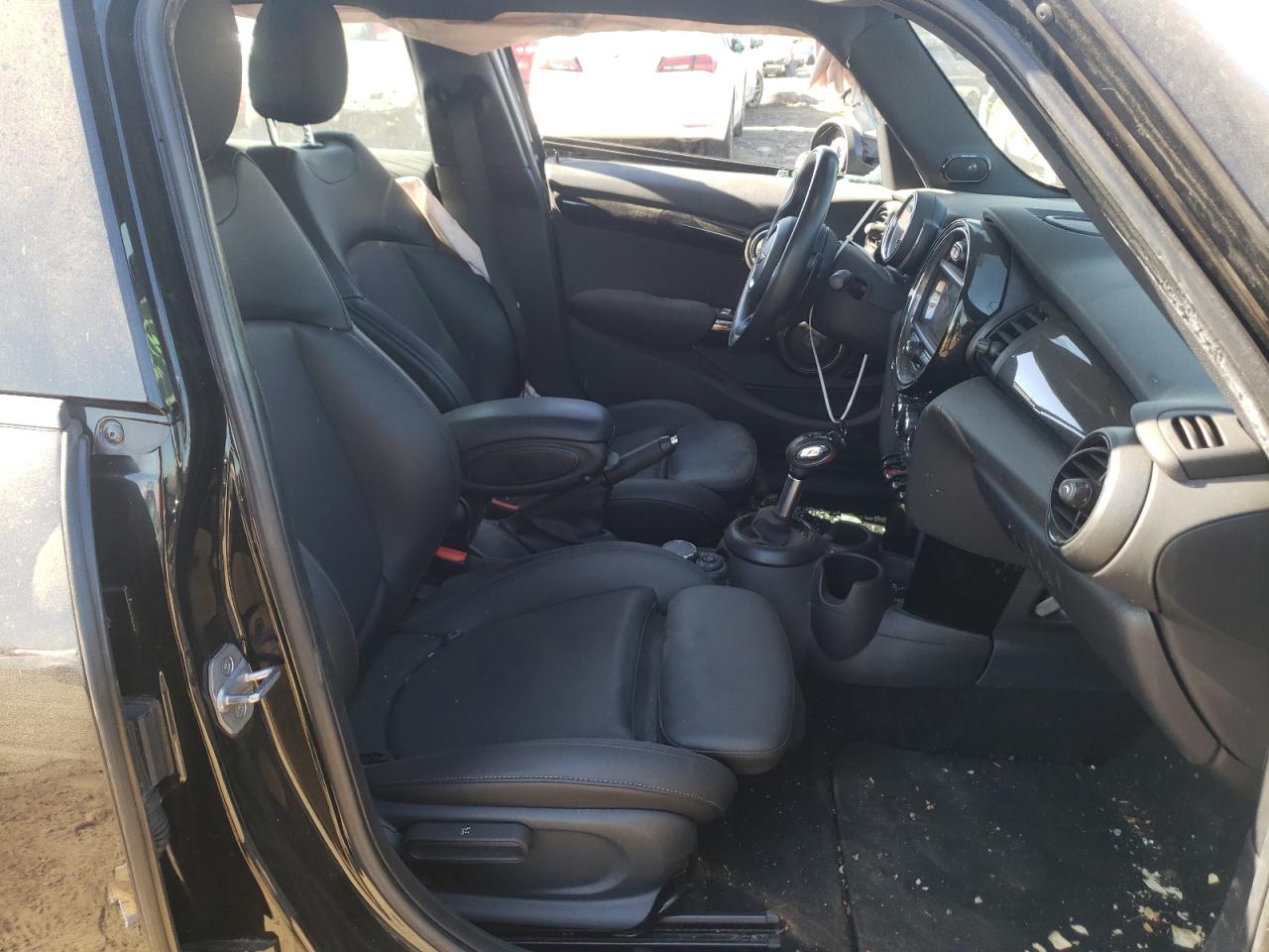 Photo 5 from auction – 2019 MINI COOPER S with VIN WMWXU3C54K2F51907