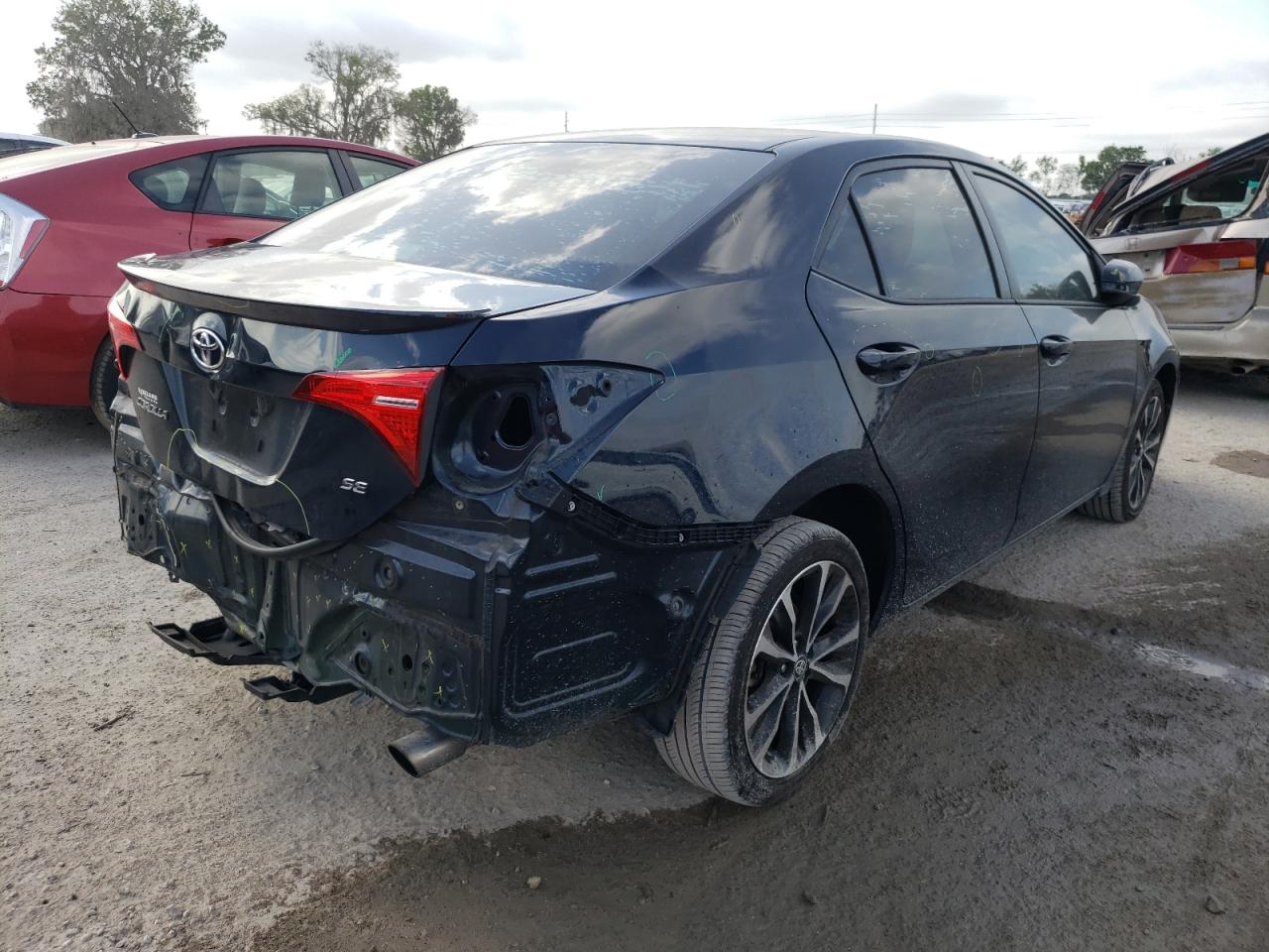 Photo 4 from auction – 2017 TOYOTA COROLLA L with VIN 5YFBURHE9HP647256