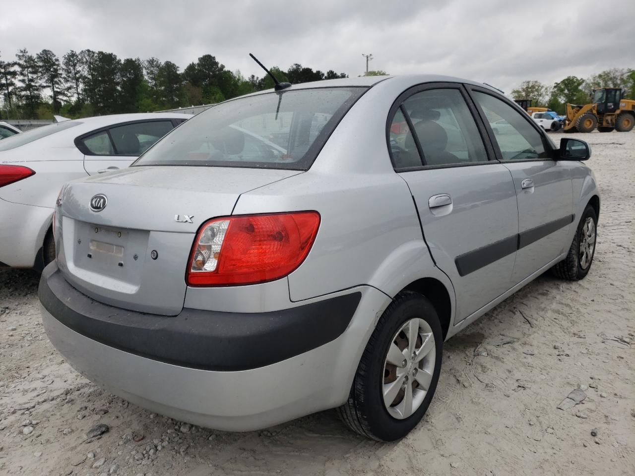 Photo 4 from auction – 2009 KIA RIO BASE with VIN KNADE223796495374