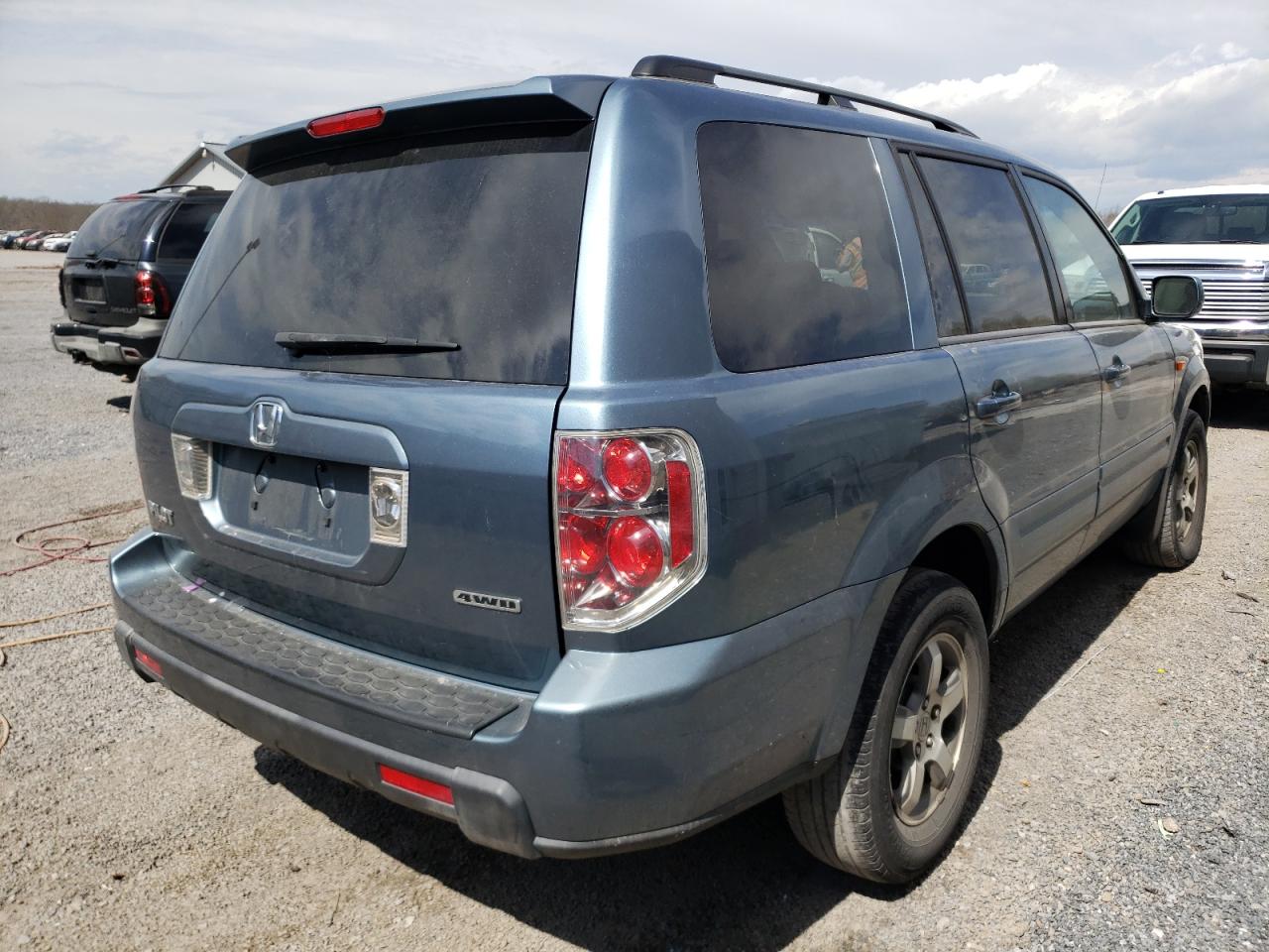 Photo 4 from auction – 2006 HONDA PILOT EX with VIN 5FNYF185X6B002842