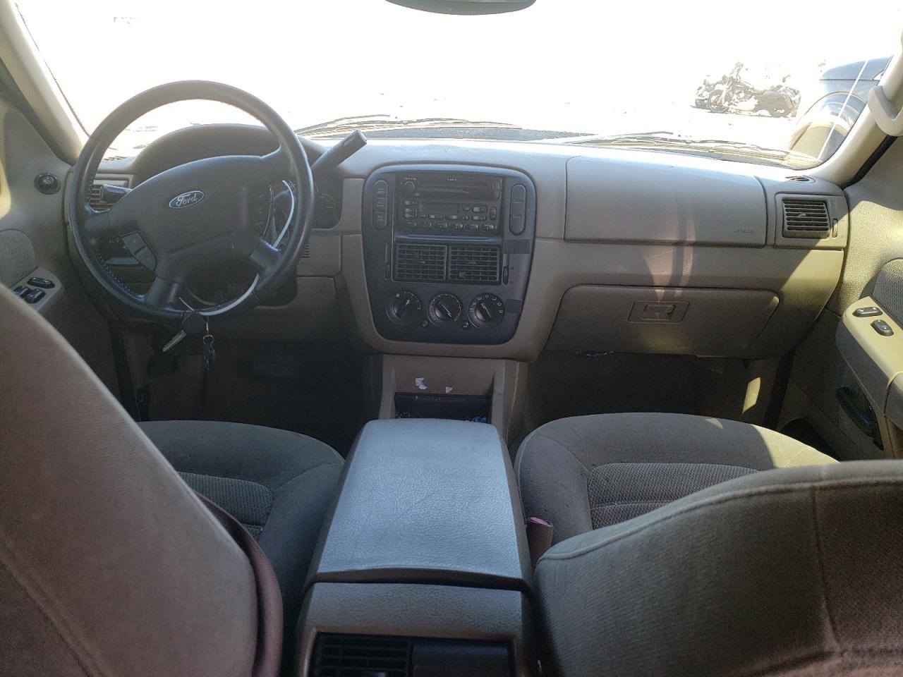 Photo 9 from auction – 2002 FORD EXPLORER X with VIN 1FMZU73K62ZC70264