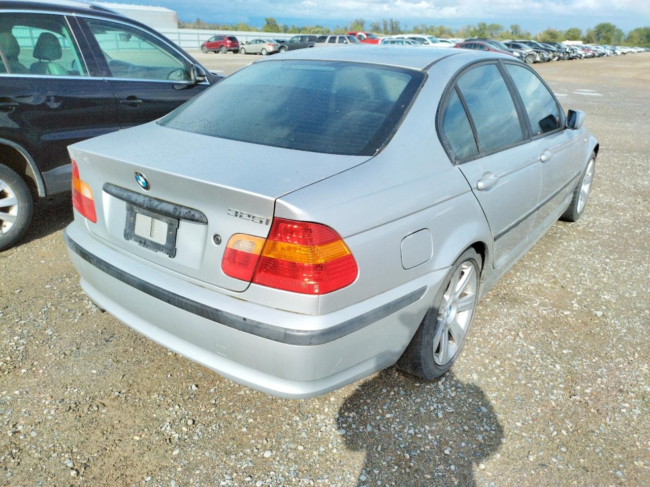 Photo 4 from auction – 2002 BMW 325 I with VIN WBAEV33482KL76411