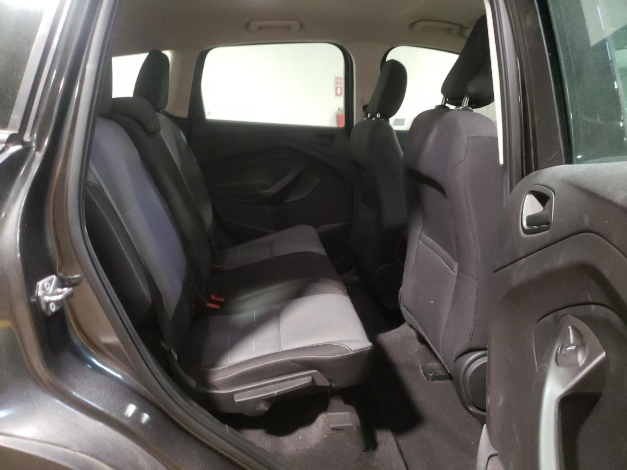Photo 6 from auction – 2018 FORD ESCAPE S with VIN 1FMCU0F74JUB86167