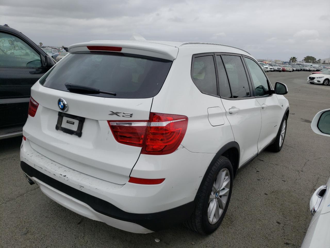 Photo 4 from auction – 2016 BMW X3 XDRIVE2 with VIN 5UXWX9C54G0D85897