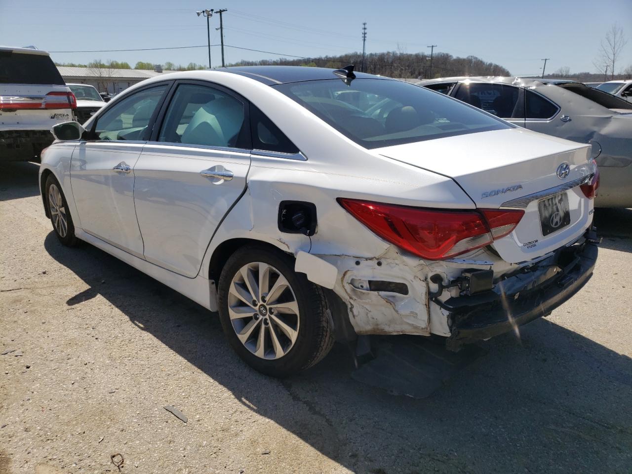 Photo 3 from auction – 2014 HYUNDAI SONATA SE with VIN 5NPEC4AC4EH844405