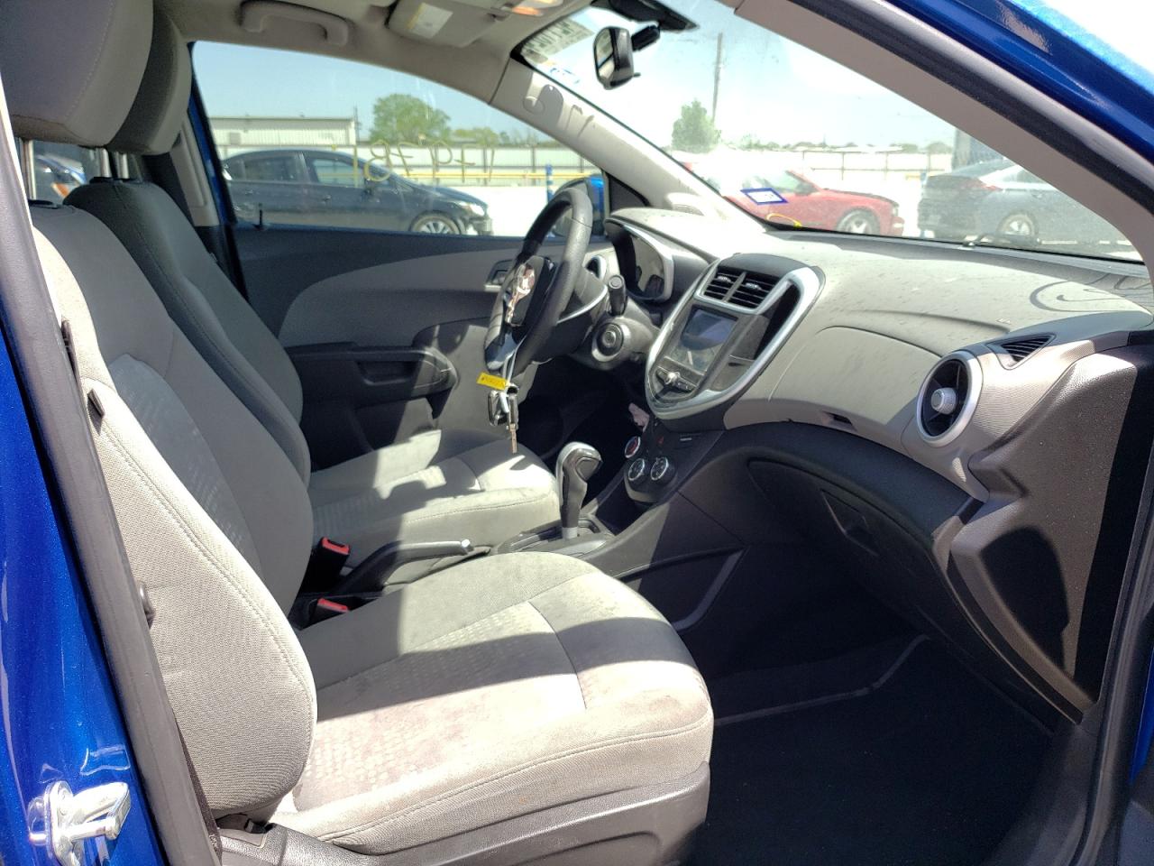 Photo 5 from auction – 2017 CHEVROLET SONIC LS with VIN 1G1JB5SH0H4152257