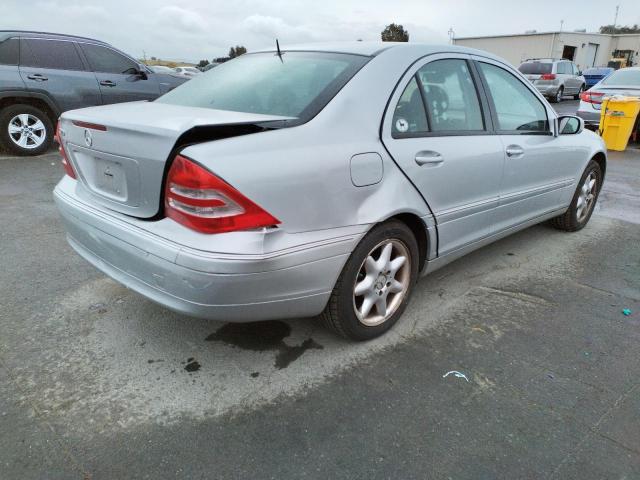 Photo 4 from auction – 2002 MERCEDES-BENZ C 320 with VIN WDBRF64J02F195933