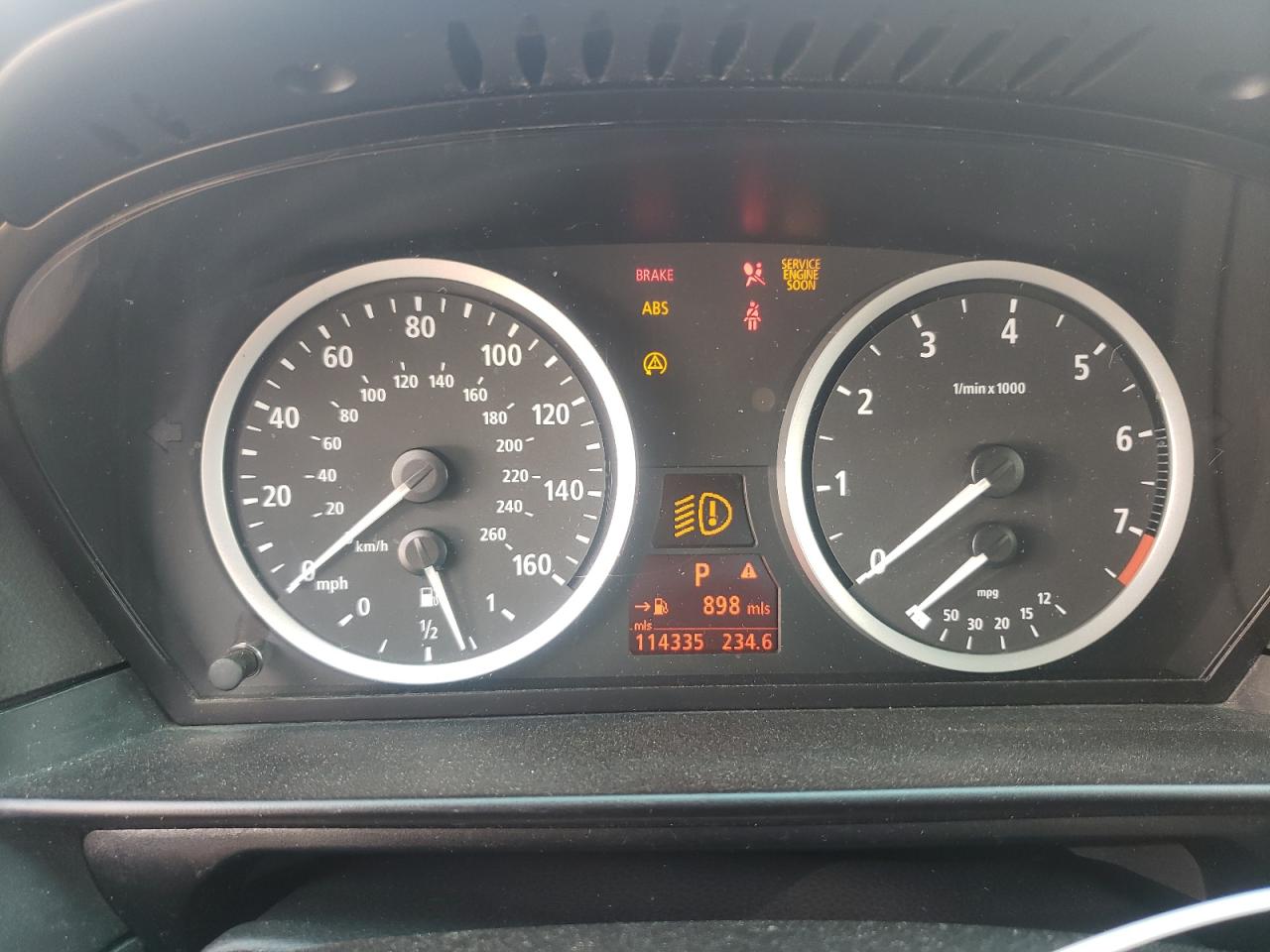 Photo 8 from auction – 2006 BMW 530 XI with VIN WBANF735X6CG65113