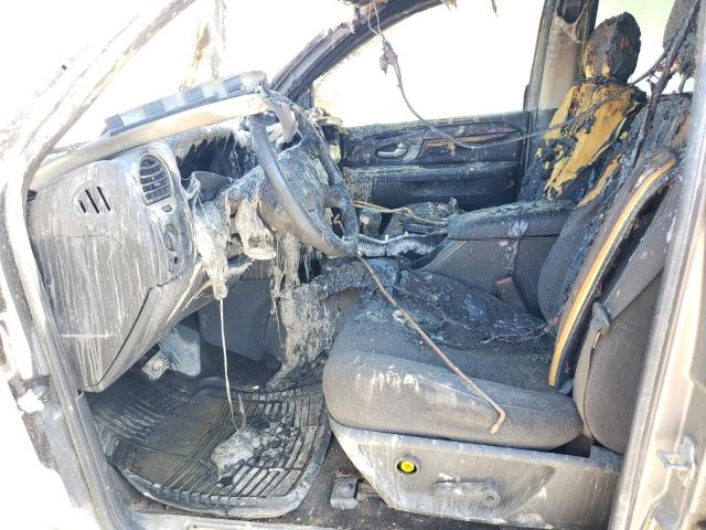 Photo 5 from auction – 2005 GMC ENVOY with VIN 1GKDT13S052190538