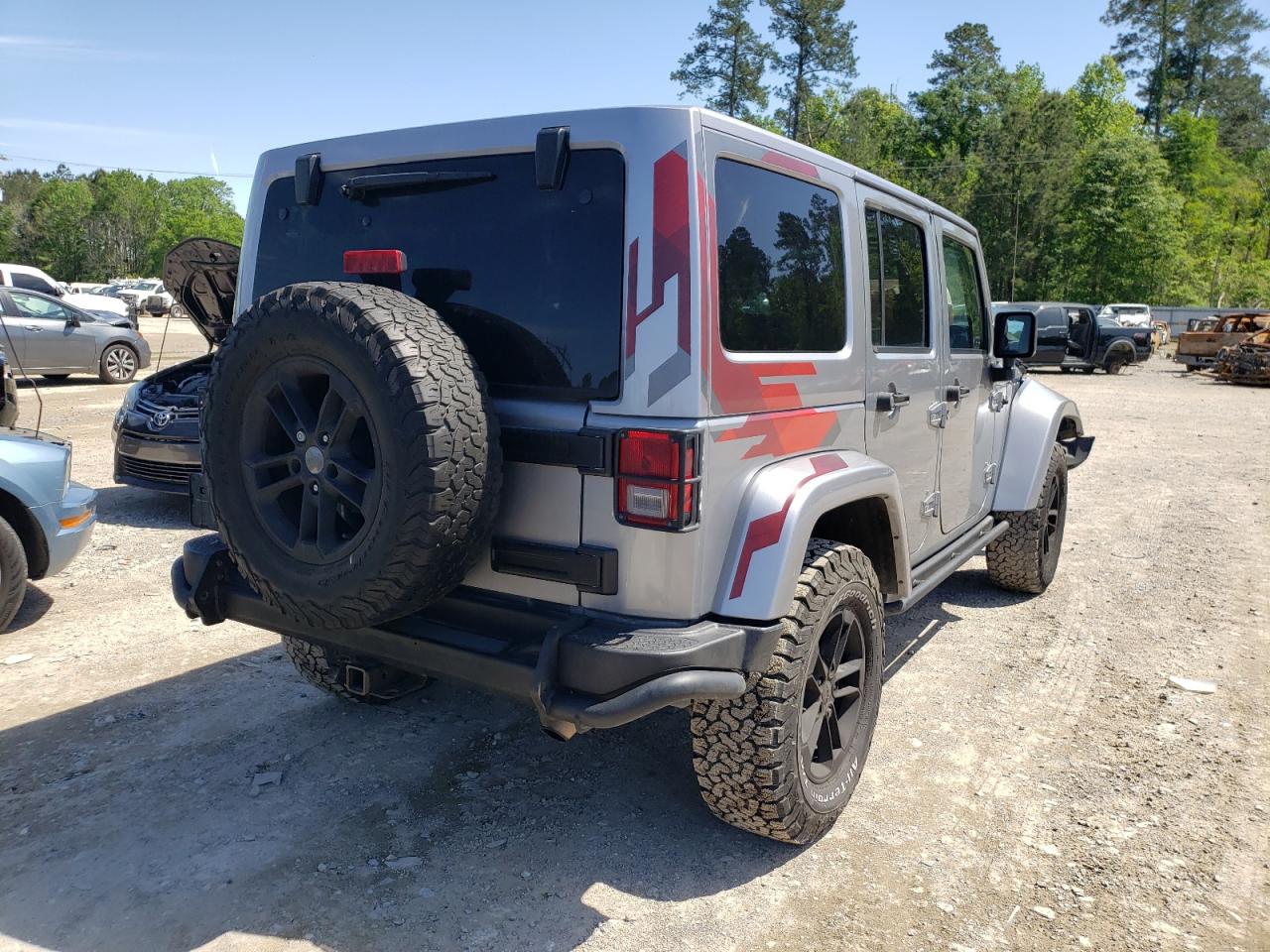 Photo 4 from auction – 2017 JEEP WRANGLER U with VIN 1C4BJWEG9HL569213