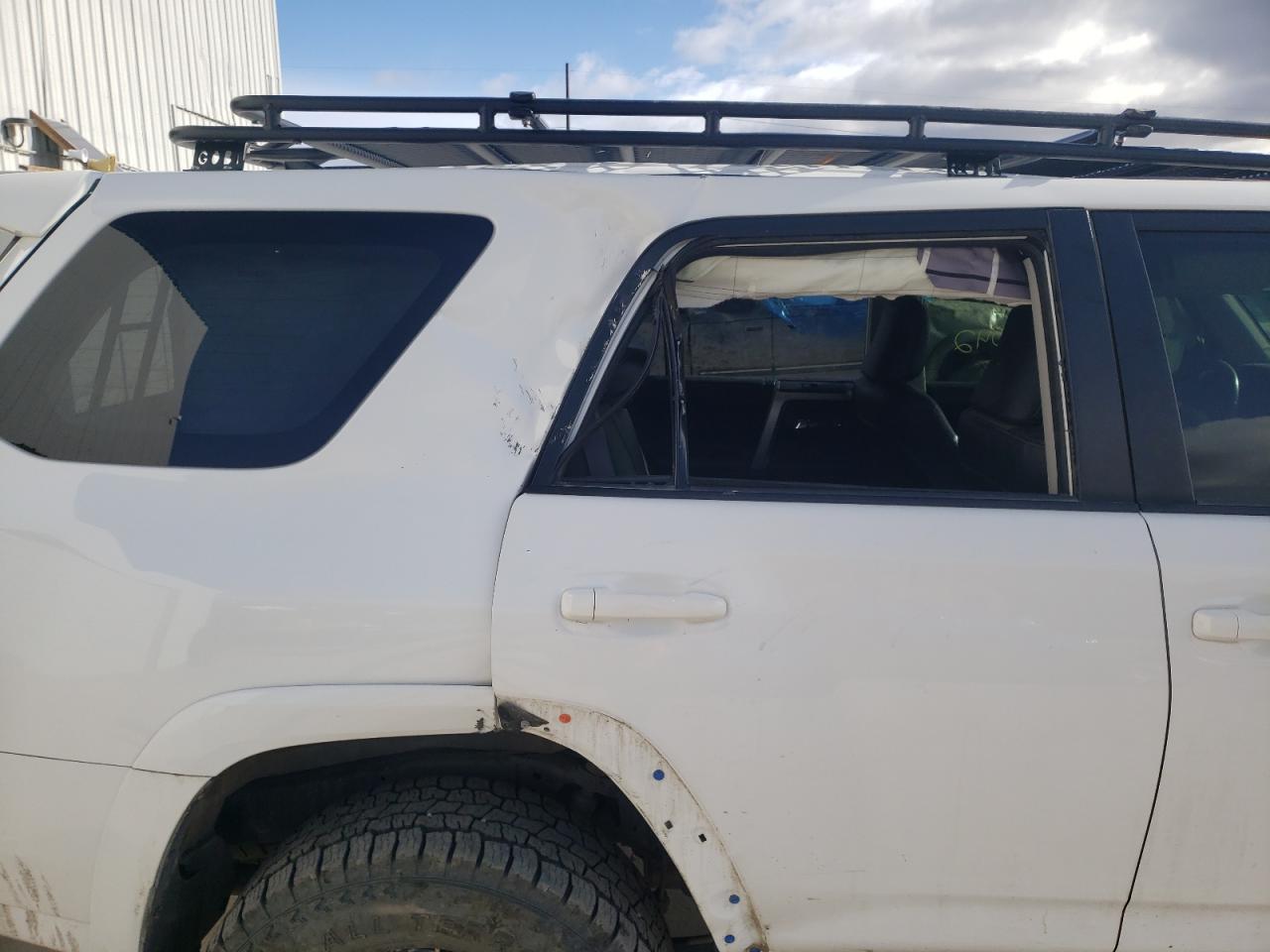 Photo 19 from auction – 2016 TOYOTA 4RUNNER SR with VIN JTEBU5JR0G5352785