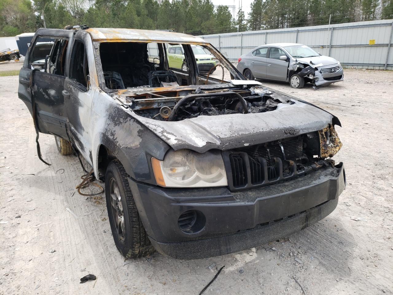 JEEP GRAND CHER 2006 with VIN 1J4GR48K86C183859 - Photo from auction