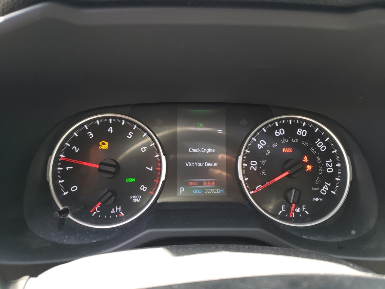 Photo 8 from auction – 2019 TOYOTA RAV4 XLE P with VIN 2T3C1RFVXKC022959