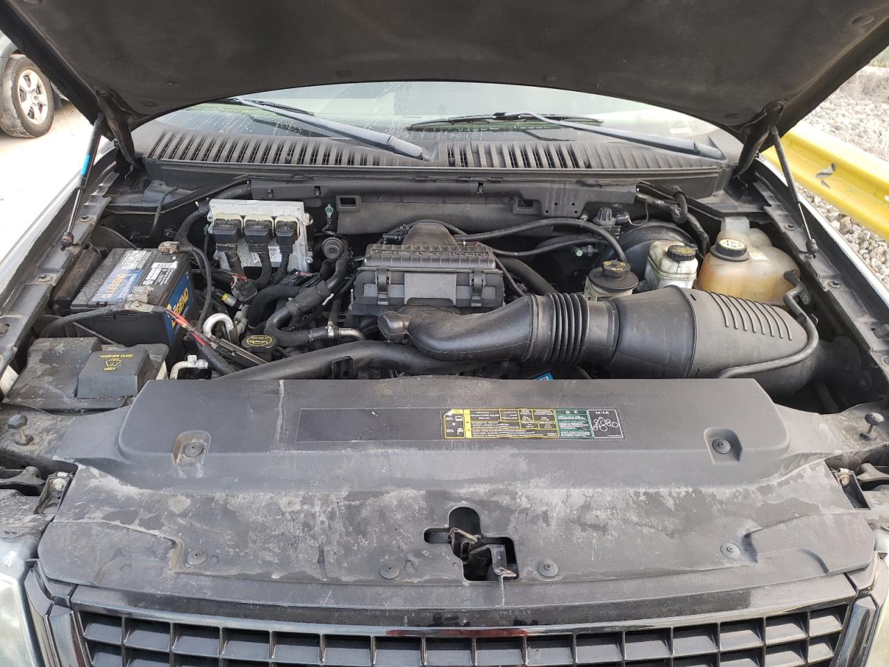 Photo 7 from auction – 2005 FORD EXPEDITION with VIN 1FMFU19515LA35683
