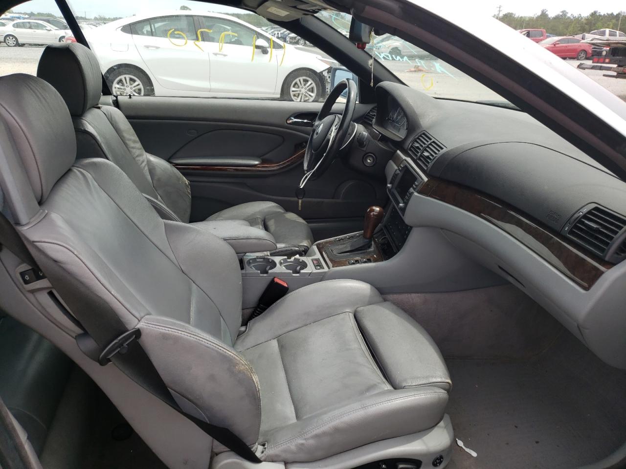 Photo 5 from auction – 2004 BMW 330 CI with VIN WBABW53474PL42493