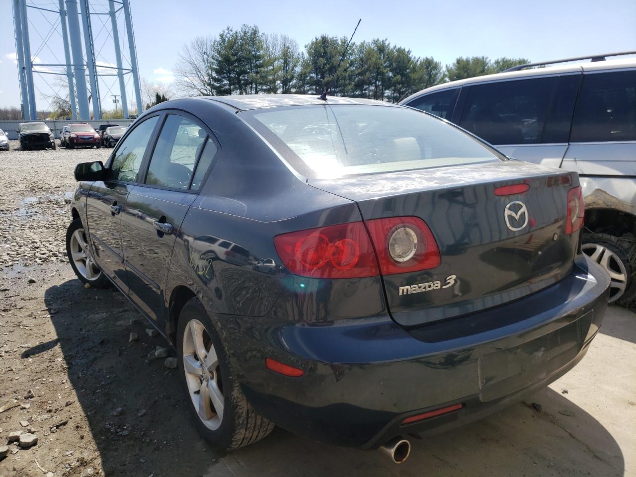 Photo 3 from auction – 2004 MAZDA MAZDA3 with VIN JM1BK32F341113317