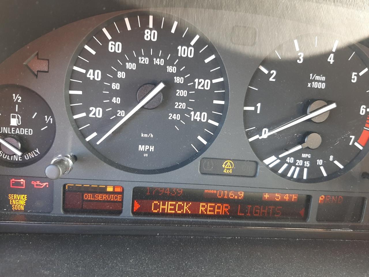 Photo 8 from auction – 2004 BMW X5 4.4I with VIN 5UXFB53524LV02519
