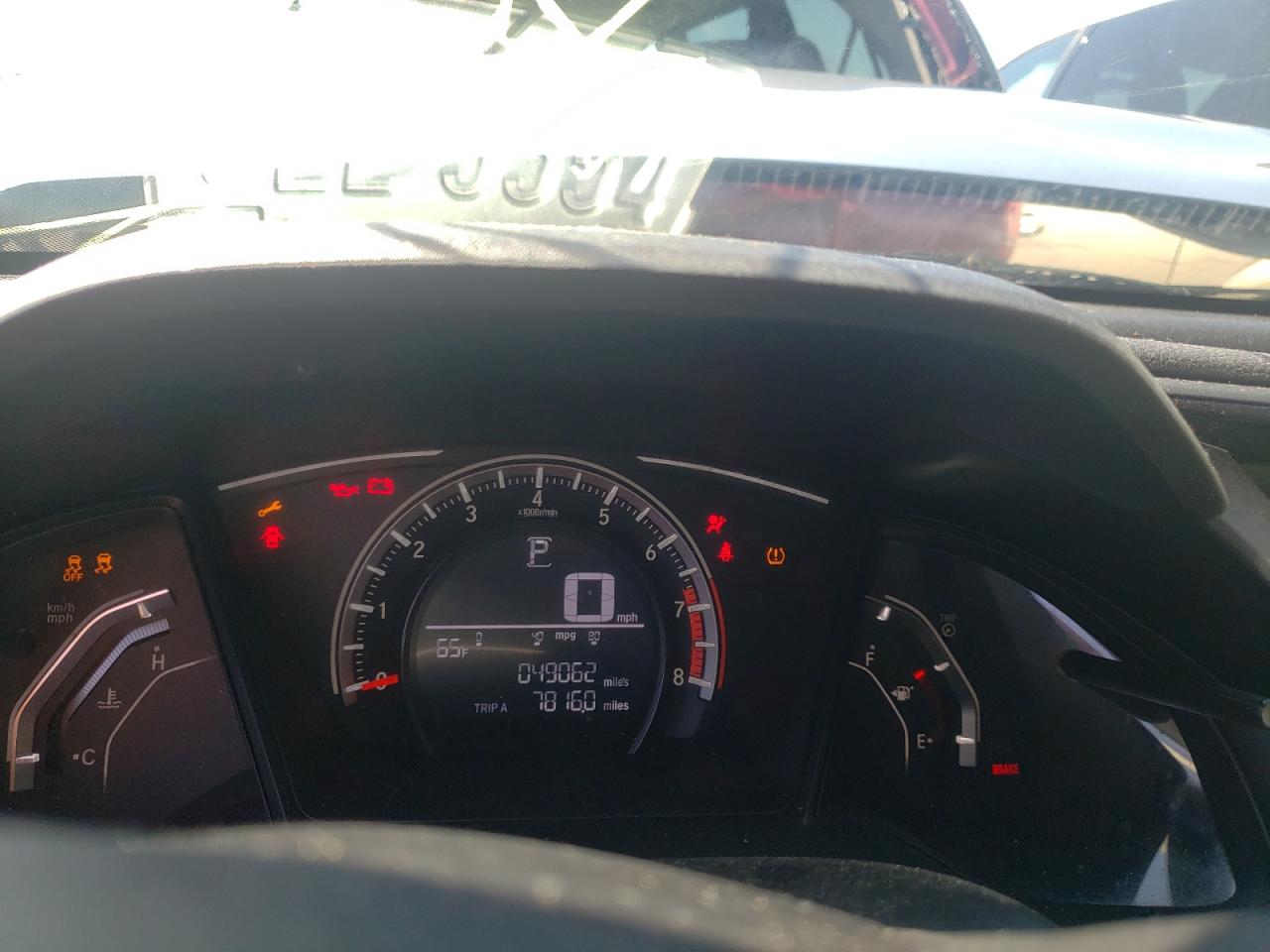 Photo 8 from auction – 2017 HONDA CIVIC LX with VIN 19XFC2F59HE049510