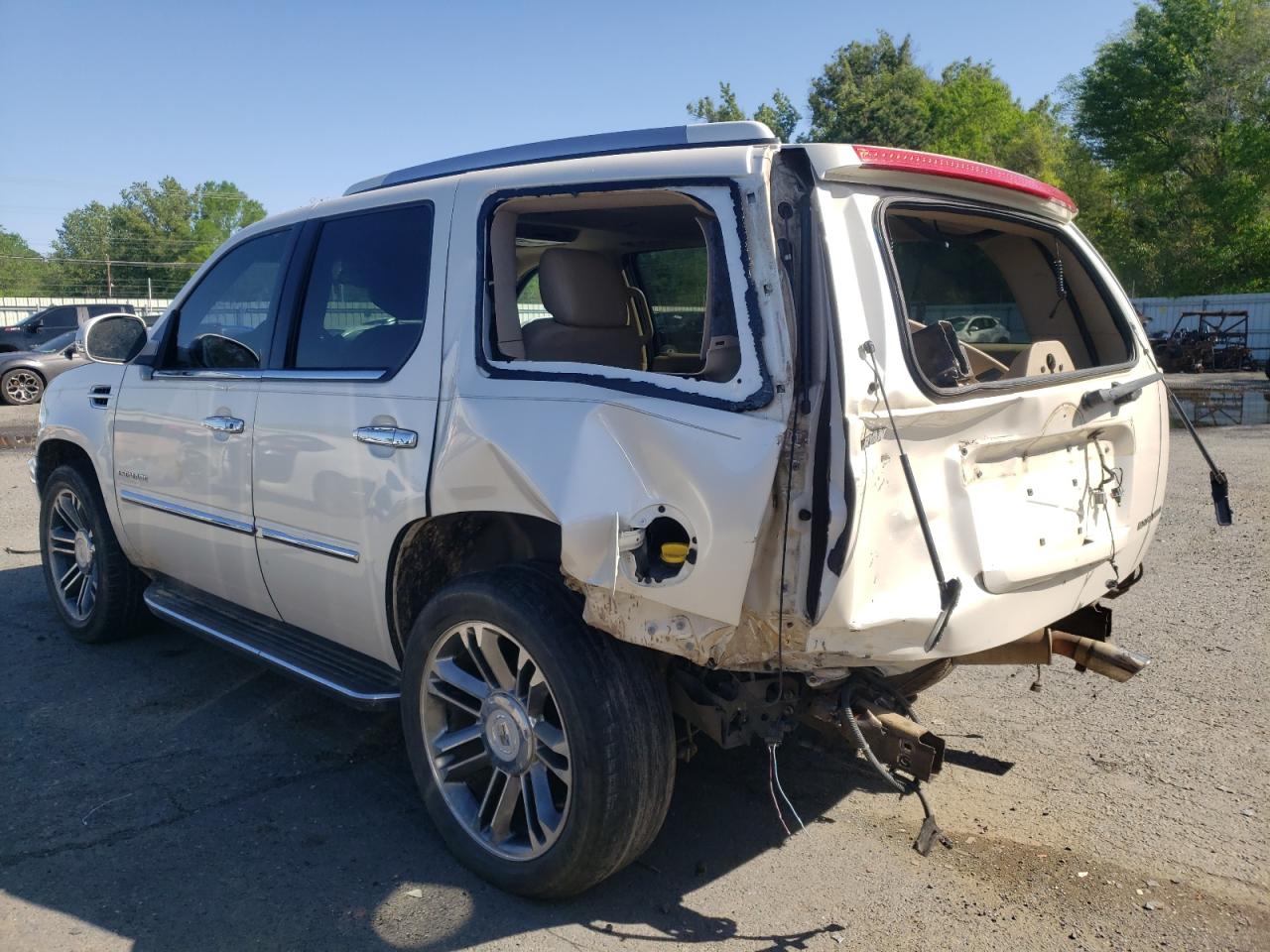 Photo 3 from auction – 2013 CADILLAC ESCALADE L with VIN 1GYS3BEF1DR112875