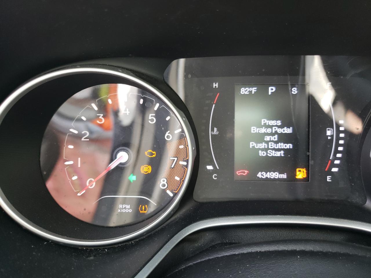 Photo 8 from auction – 2018 JEEP COMPASS LA with VIN 3C4NJCBBXJT265547