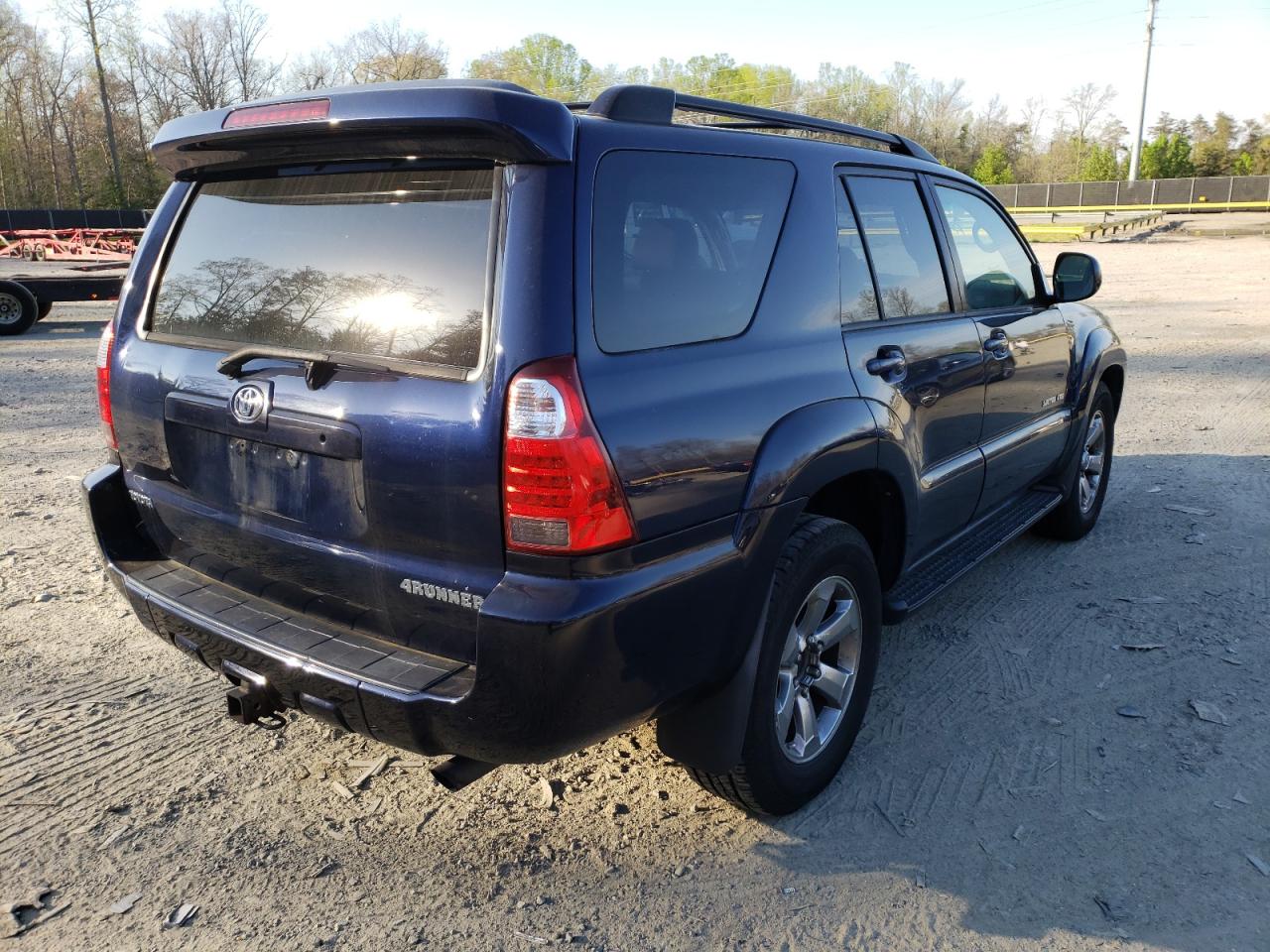 Photo 4 from auction – 2007 TOYOTA 4RUNNER LI with VIN JTEBU17R870117600