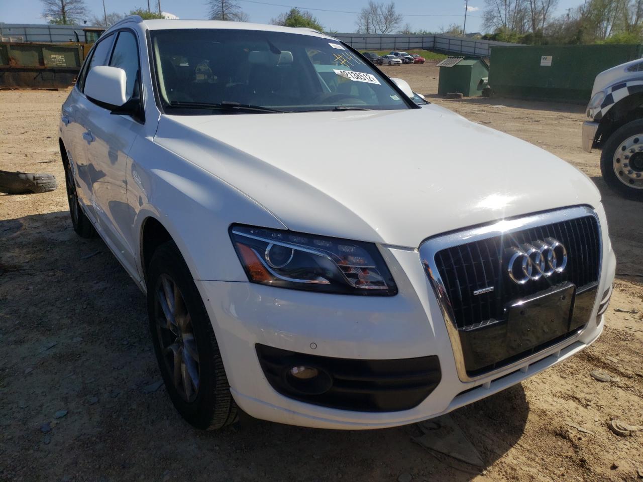 AUDI Q5 PREMIUM 2010 with VIN WA1LKAFP4AA027144 - Photo from auction