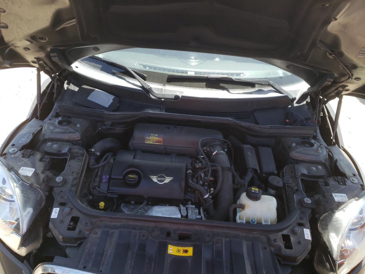 صورة رقم 7 من المزاد - 2014 MINI COOPER S C مع VIN WMWZC3C51EWT01014