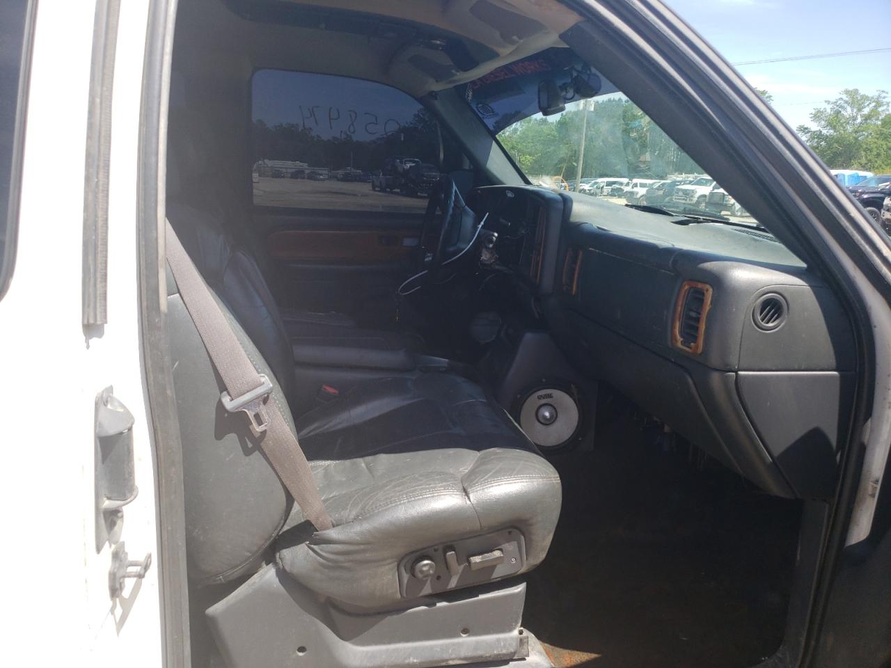 Photo 5 from auction – 2001 CHEVROLET SILVERADO with VIN 1GCHK29161E273744