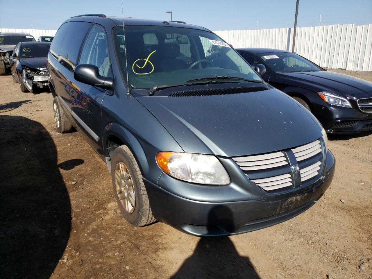 DODGE GRAND CARA 2007 with VIN 1D4GP24R97B152911 - Photo from auction