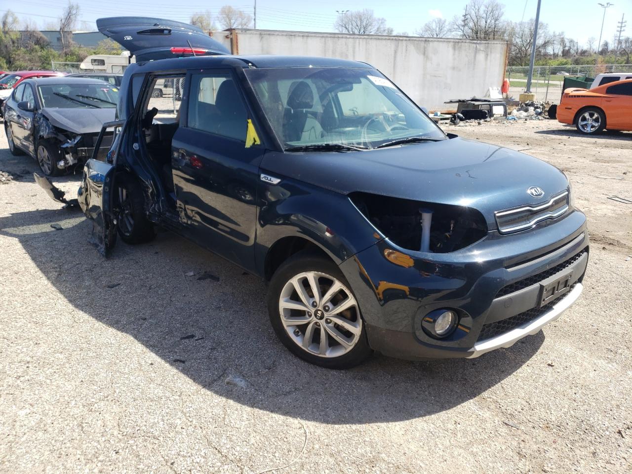 KIA SOUL + 2019 with VIN KNDJP3A53K7660121 - Photo from auction