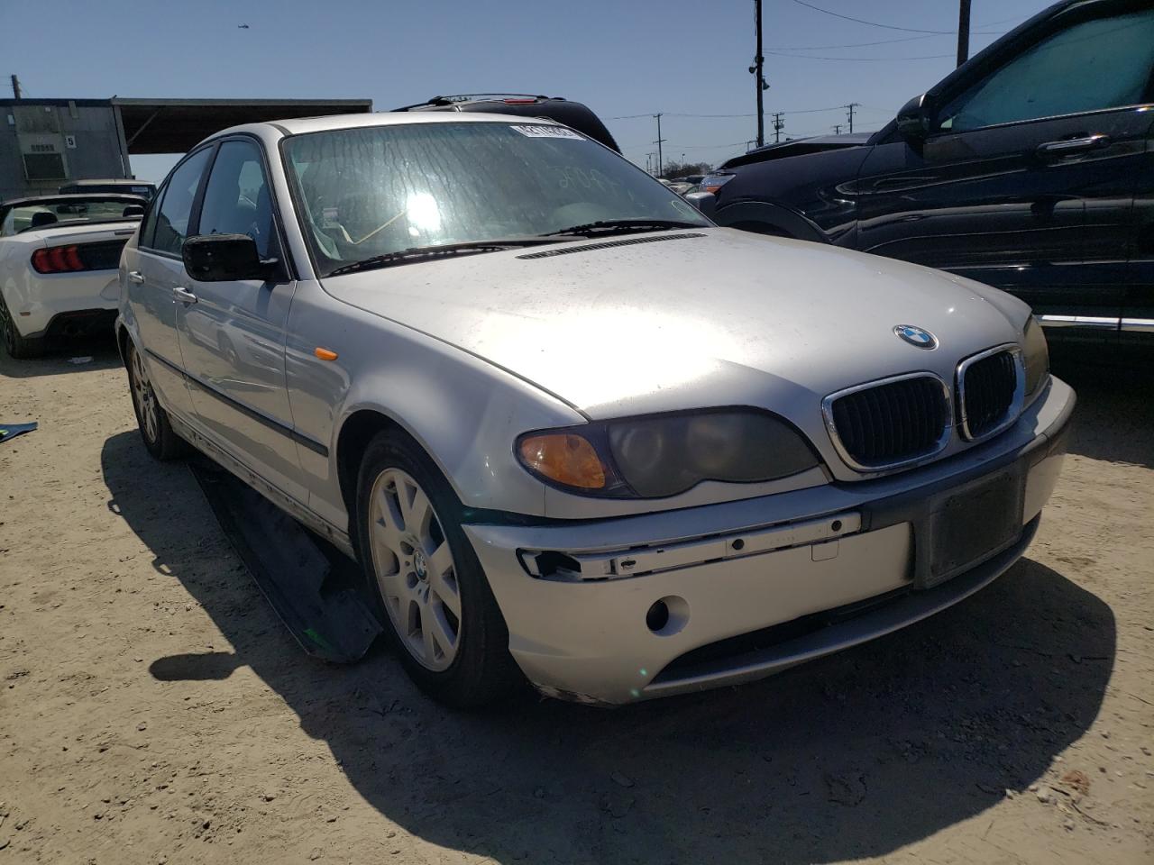 BMW 325 I 2002 with VIN WBAET37422NG81131 - Photo from auction