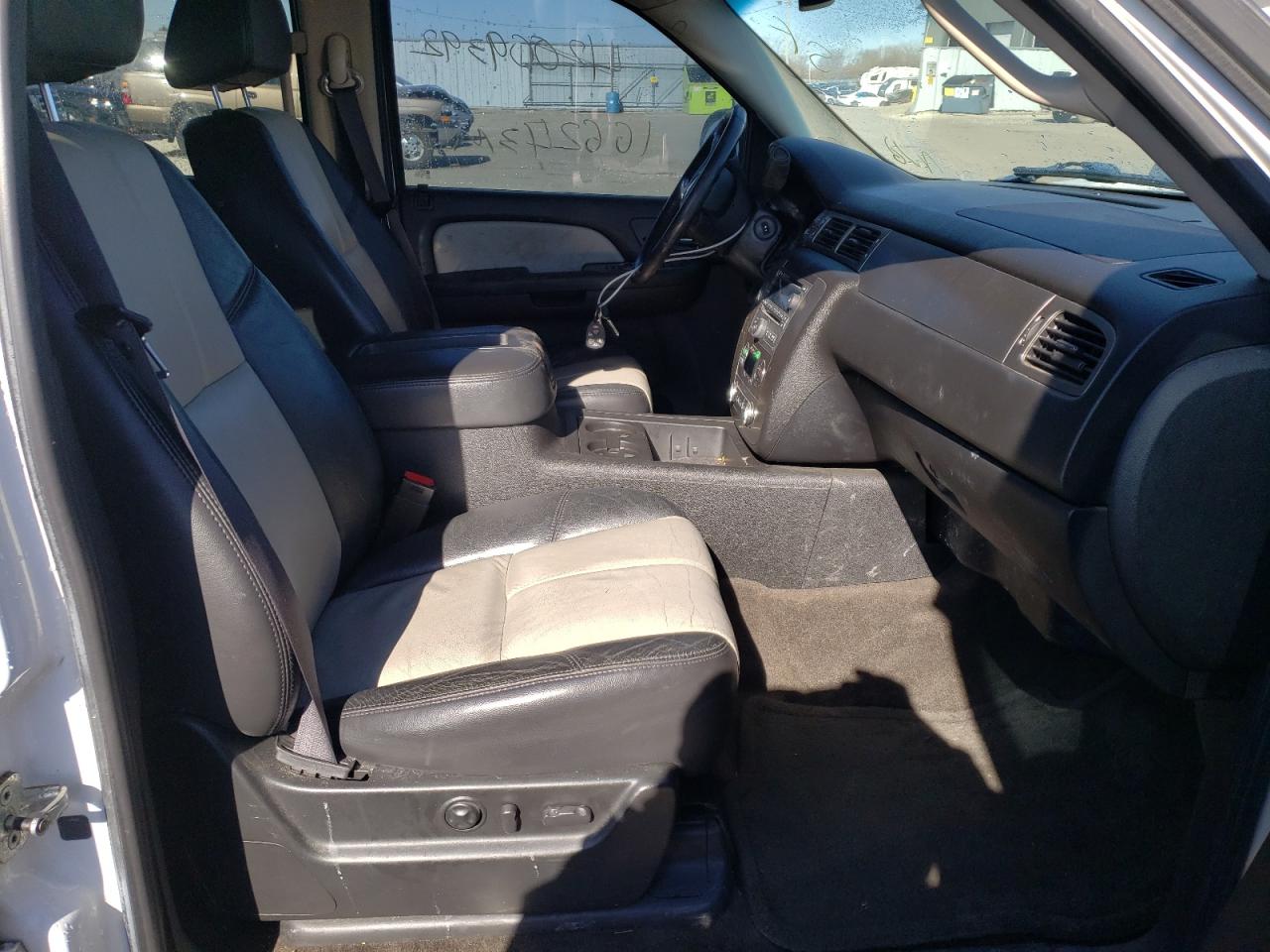 Photo 5 from auction – 2007 CHEVROLET SUBURBAN K with VIN 3GNFK16397G307532