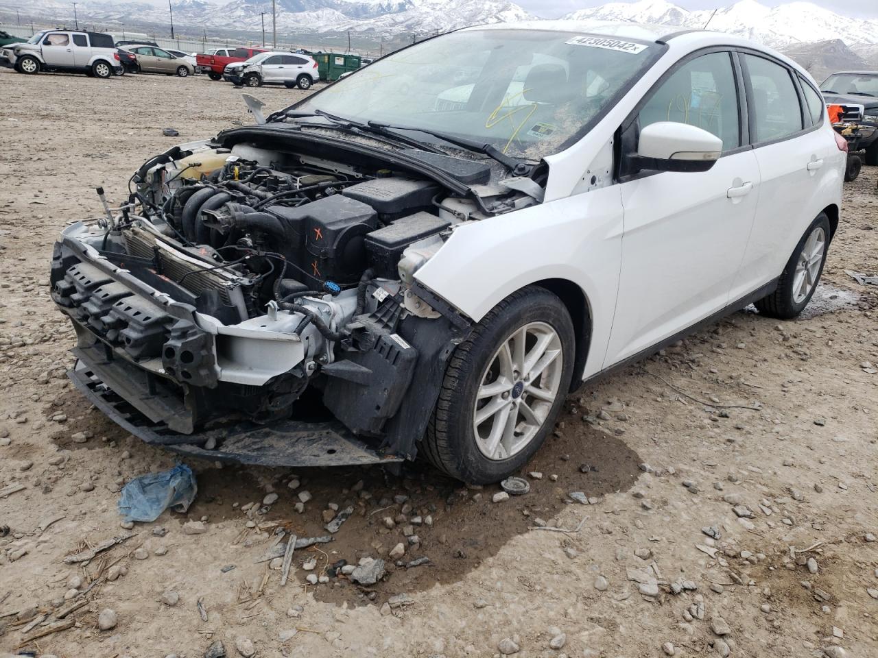 Photo 2 from auction – 2016 FORD FOCUS SE with VIN 1FADP3K22GL286431