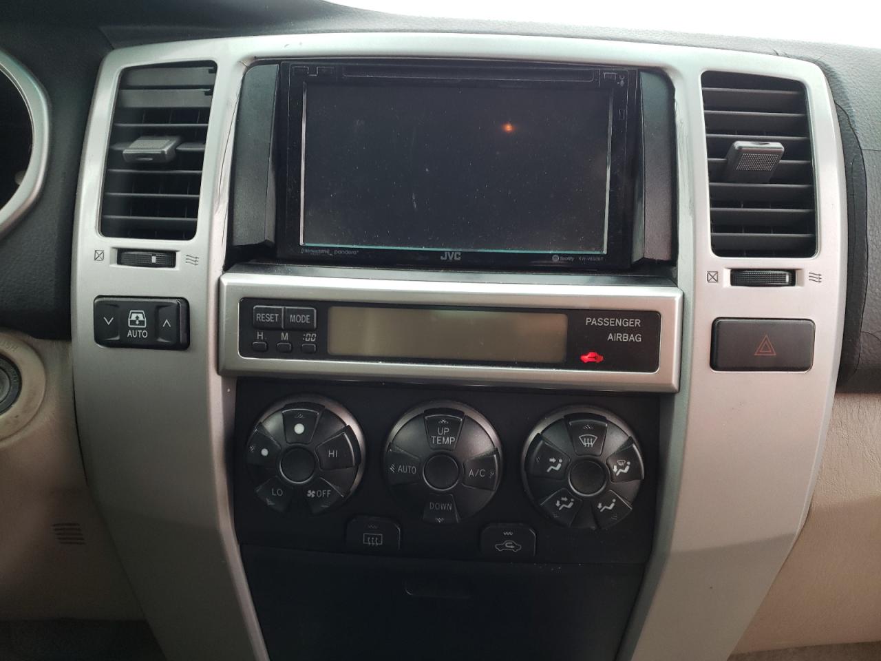 Photo 9 from auction – 2005 TOYOTA 4RUNNER SR with VIN JTEZU14RX50046898