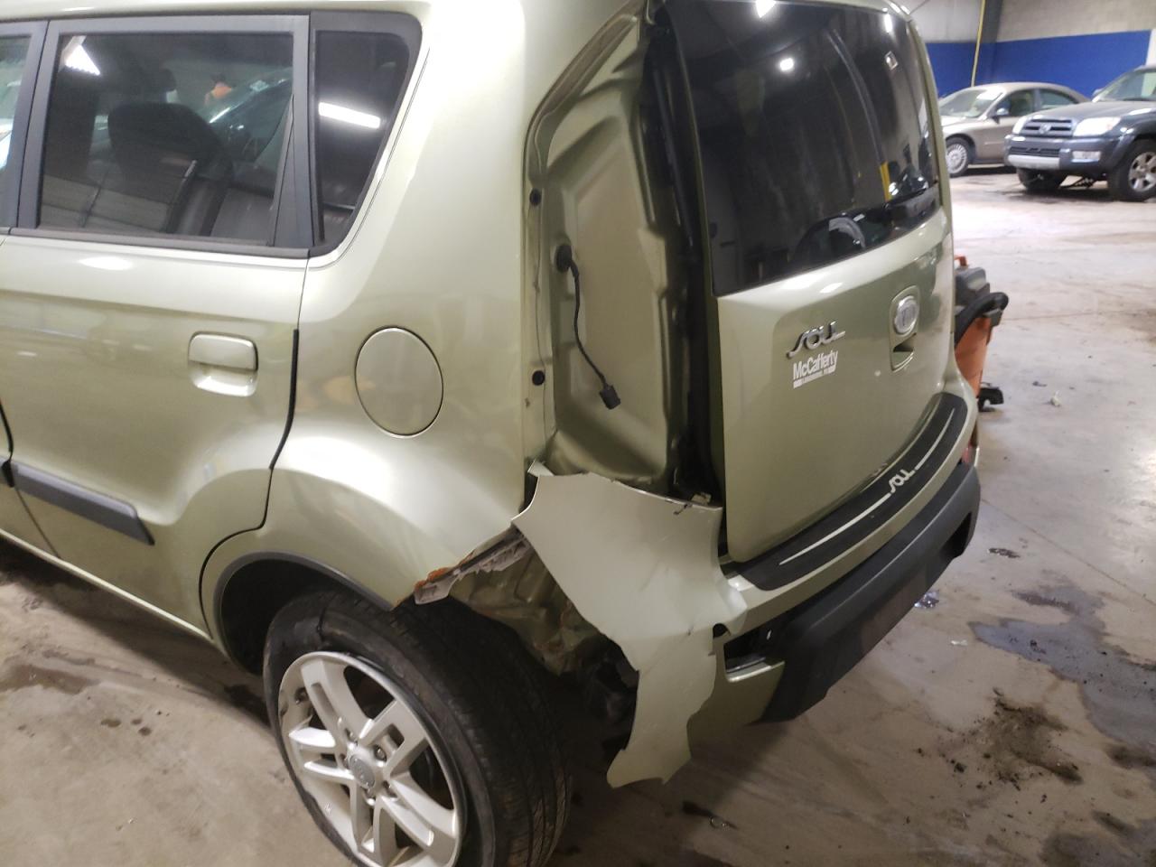 Photo 9 from auction – 2010 KIA SOUL + with VIN KNDJT2A28A7115669