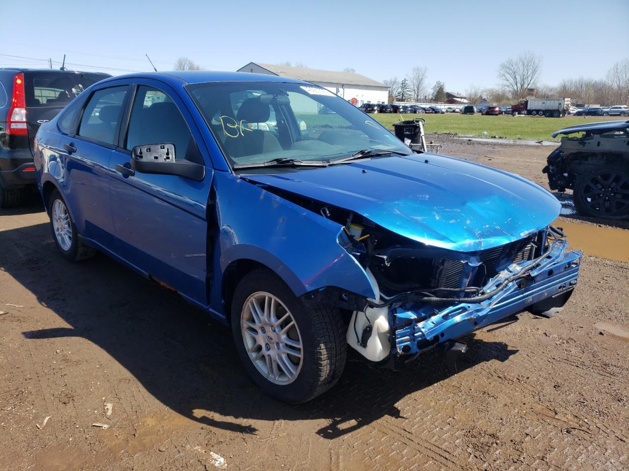 FORD FOCUS SE 2011 with VIN 1FAHP3FN5BW129621 - Photo from auction