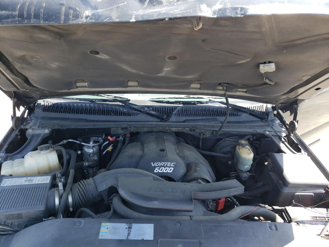 Photo 7 from auction – 2002 GMC DENALI XL with VIN 1GKFK66U92J326351